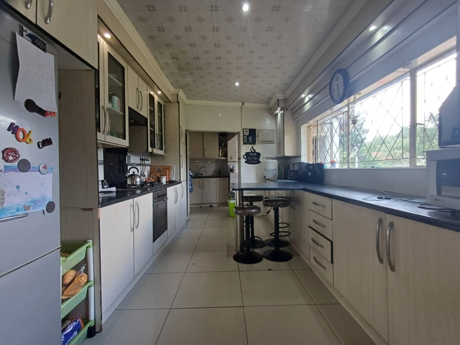 4 Bedroom Property for Sale in Flamwood North West